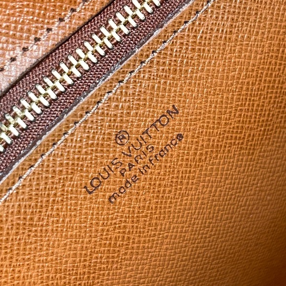 ❌SOLD❌ 🌸MARLY DRAGONNE GM CLUCTH BAG PURSE MONOGRAM - Picture 2 of 16